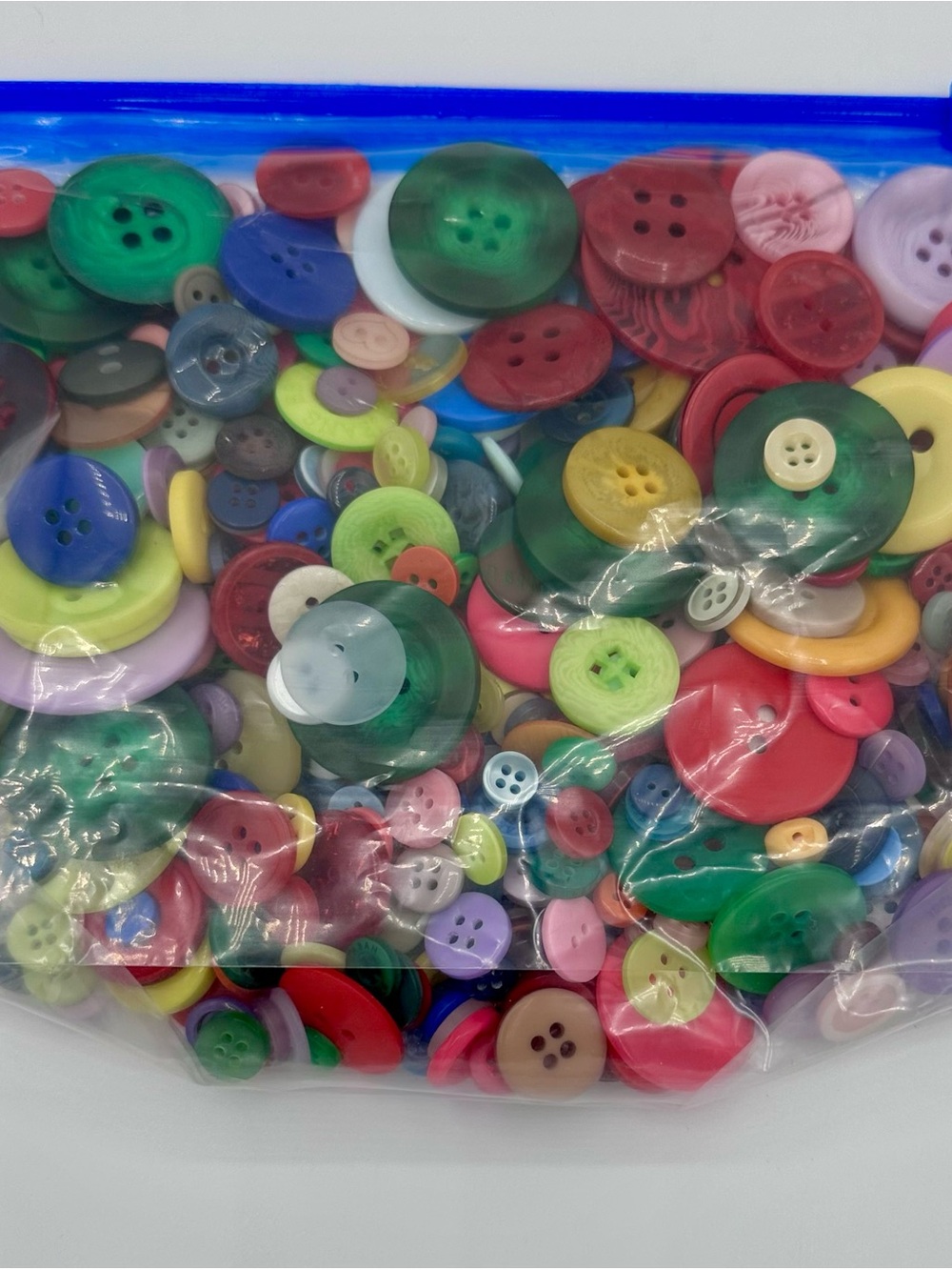 Mixed Color Sewing Buttons - Assorted Plastic Pack